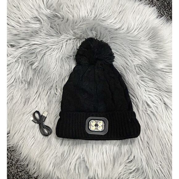 Adult Musical Pom Pom Black Beanie Hat With LED Lamp - Picture 1 of 3